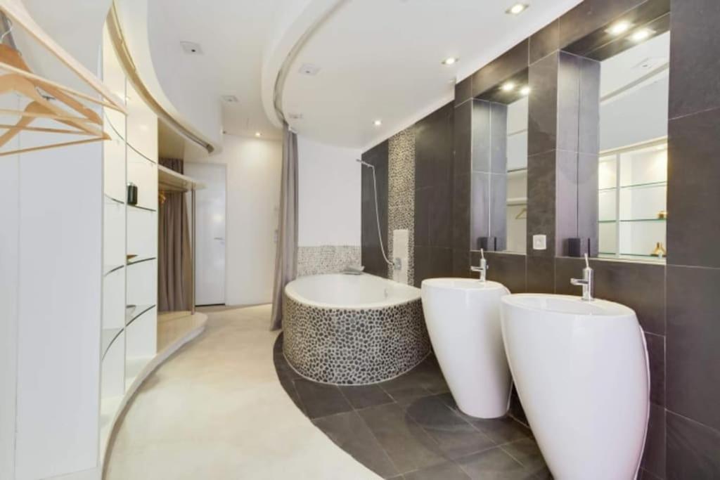 Magnifique Appartement Parisien - Marais Экстерьер фото